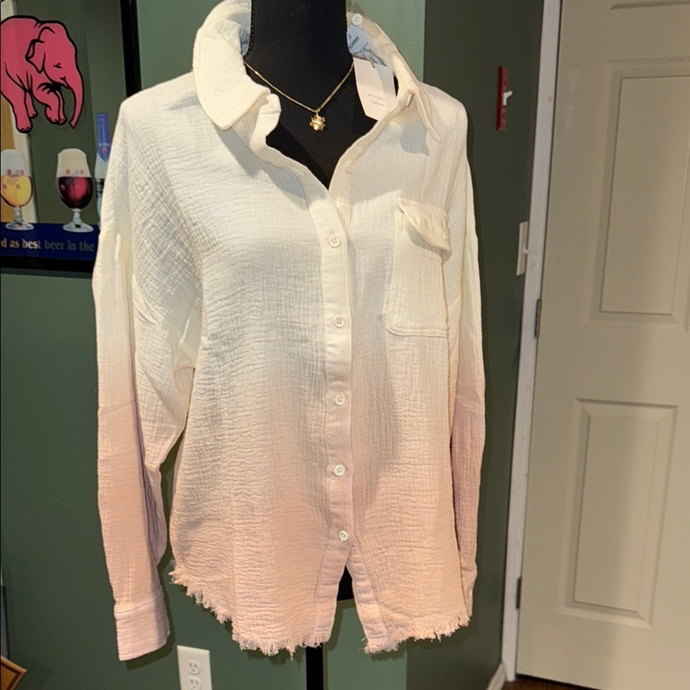NWT New In cream and tan ombre Button-Up Shirt with Frayed Hem size L